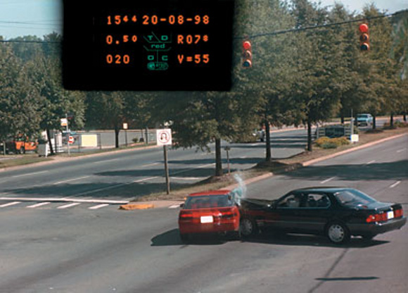 IIHS red light running crash photo