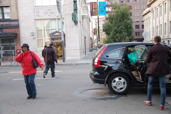 Pedestrians use an unmarked crosswalk on Mission Street near Fifth. Photo: Aaron Bialick