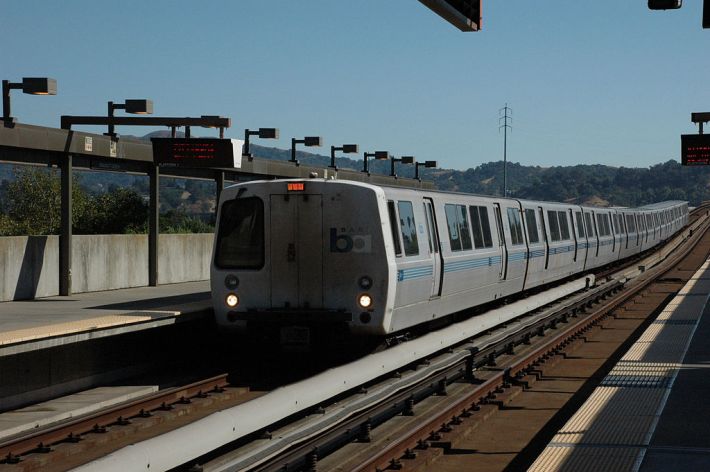 BART will get a top-to-bottom revamp if the November bond passes. Image: Wikimedia Commons