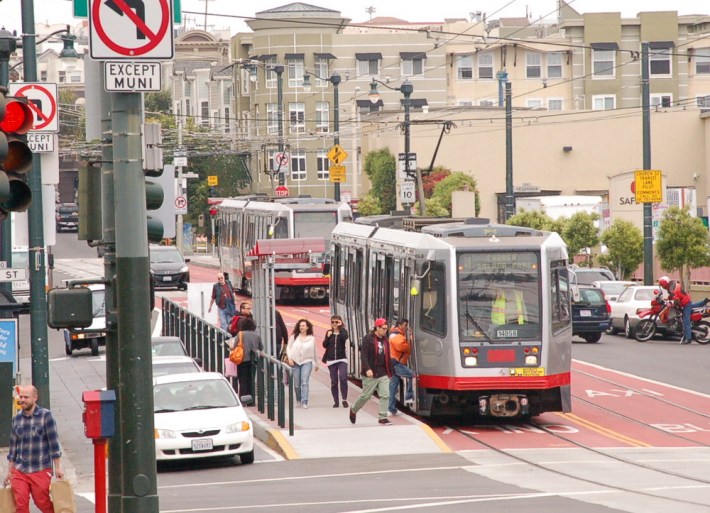 SFTRU wants everyone on Muni to get where They're going in 30 minutes or less. Photo: Aaron Bialick.