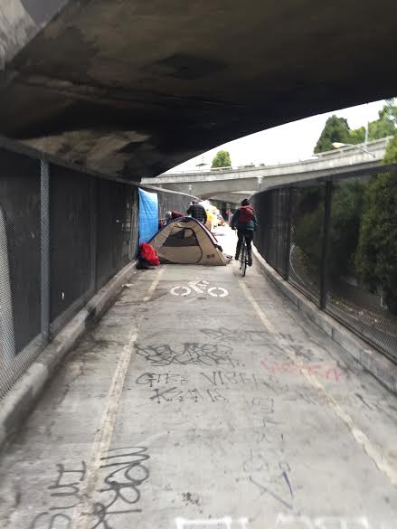 Cesar Chavez bike bridge under the 101. Photo: Dan Crosby.