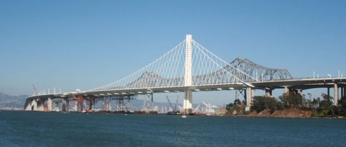 The eastern span of the Oakland Bay Bridge offers lesson in how to manage megaprojects. Image: Wikimedia Commons