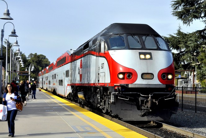 Replacing Caltrain's diesel engines with electric ones would bring immediate air quality benefits. Image: Wikimedia Commons