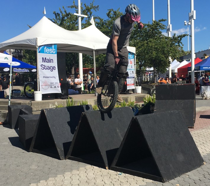 At Pedalfest, you could learn to ride a unicycle....or watch unicycle tricks. Photo: Alfonso Alvarez /Streetsblog