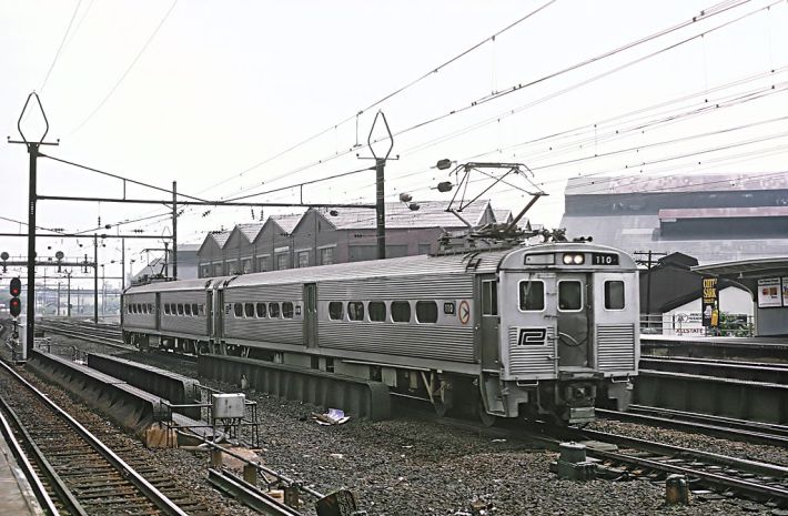 An EMU train from 1969. These cars, now stripped of their motors, are now running on Amtrak in California. Photo: Wikipedia/Roger Puta