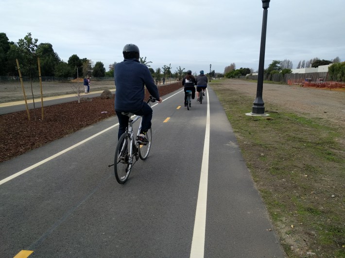 Jean Sweeney park's bike lane, a completed part of the 'Cross-Alameda Trail.' Photo: Streetsblog/Rudick