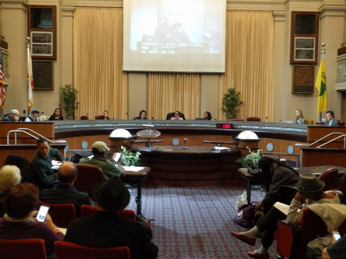 Oakland's City Council at today's session. Photo: Streetsblog/Rudick