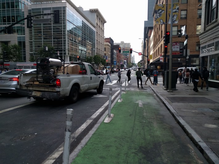 A weirdly unblocked bike lane on 2nd