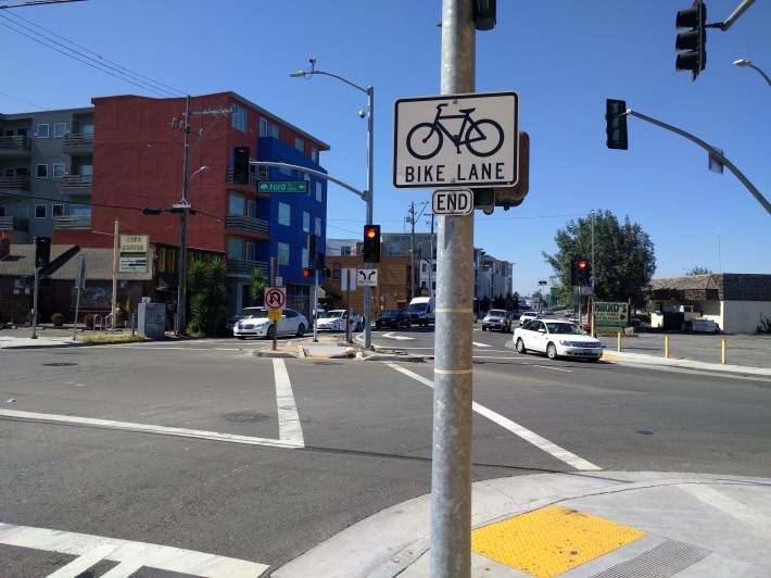 Even Caltrans and ACTC's bullsh*t bike lane ends abruptly here.