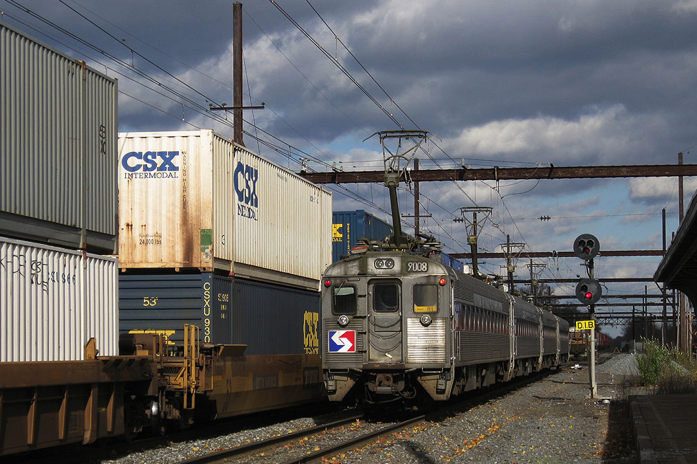 Sorry Ralph, you're wrong again. Here's a double-stack freight train in Pennsylvania running next to a Philadelphia commuter train. Photo: a Railfan page ***WORKING ON IT***