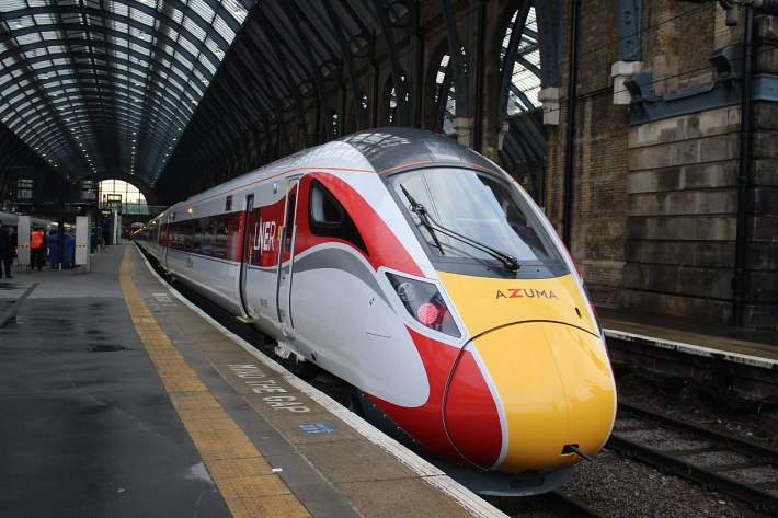 This train, used in the U.K. can travel at 125 mph under diesel power or 140 mph under electric power. Photo: Wikimedia Commons