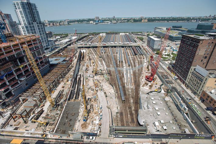 Construction of a future Gateway Program tunnel portal at West Side Yard in Manhattan. Image: Wikimedia Commons
