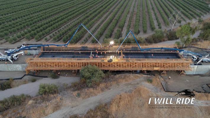 The Poso Creek viaduct--like all of these HSR structures, it is built for two tracks, not one. Photo: CAHSRA