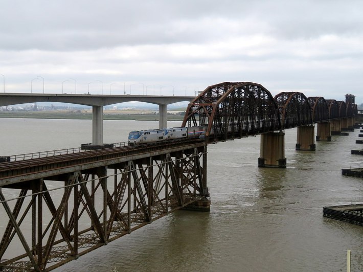 An Amtrak crossing between Benicia and Martinez on a 90-year-old bridge. Photo: Wikimedia Commons