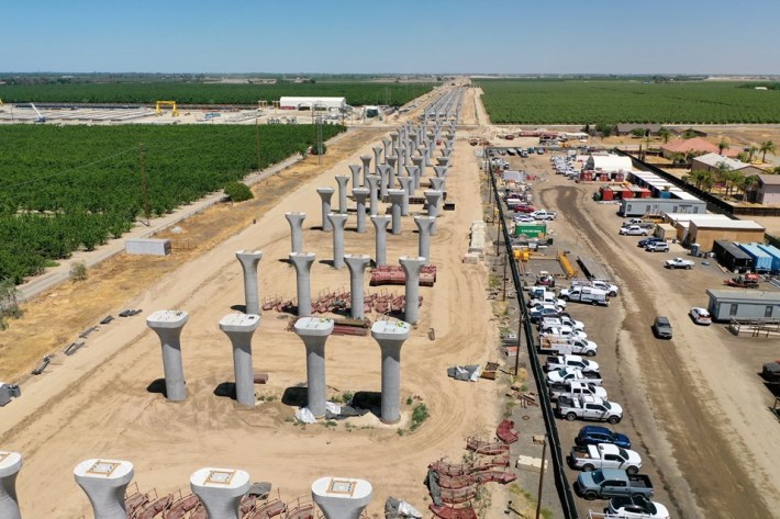 Hanford Viaduct columns, part of 119 miles under construction in the Central Valley. Photo: CAHSRA