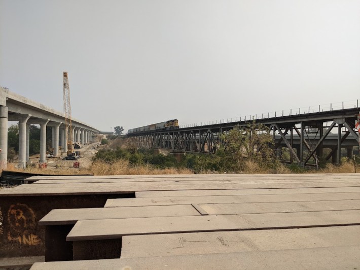 Part of the HSR alignment in the Central Valley. Photo: Streetsblog/Rudick