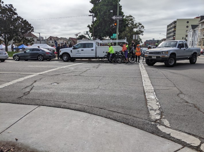 Another illegally parked Oakland truck