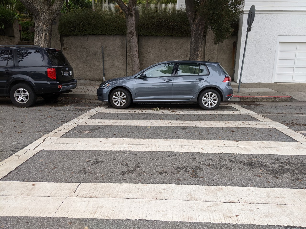 Photo of a motorist on Lake Street who felt perfectly able to block ADA access. Photo: Streetsblog/Rudick