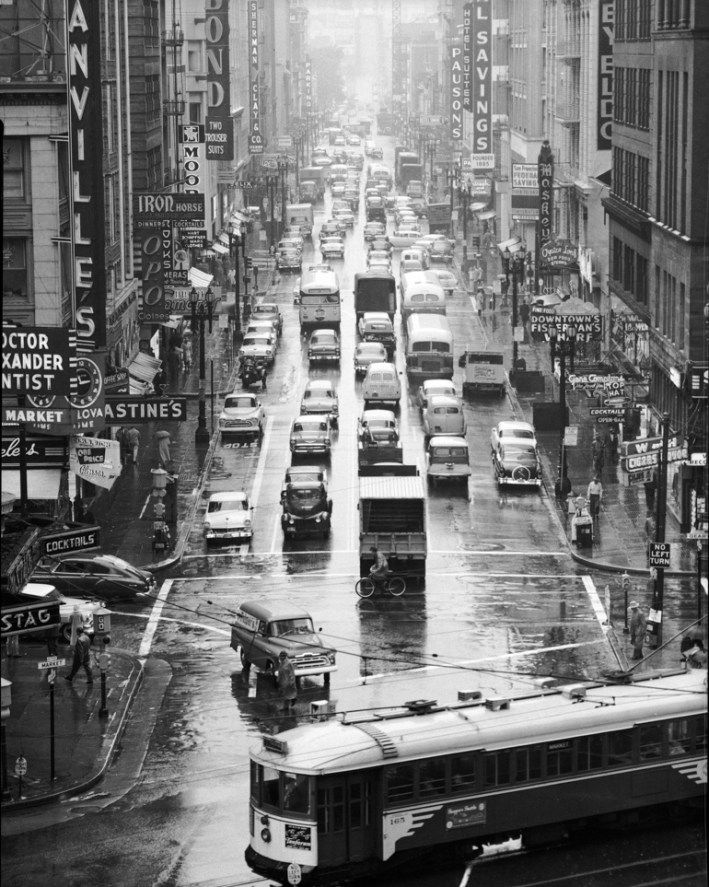 View North up Kearny Street From South Side of Market Street at Intersection of 3rd and Market