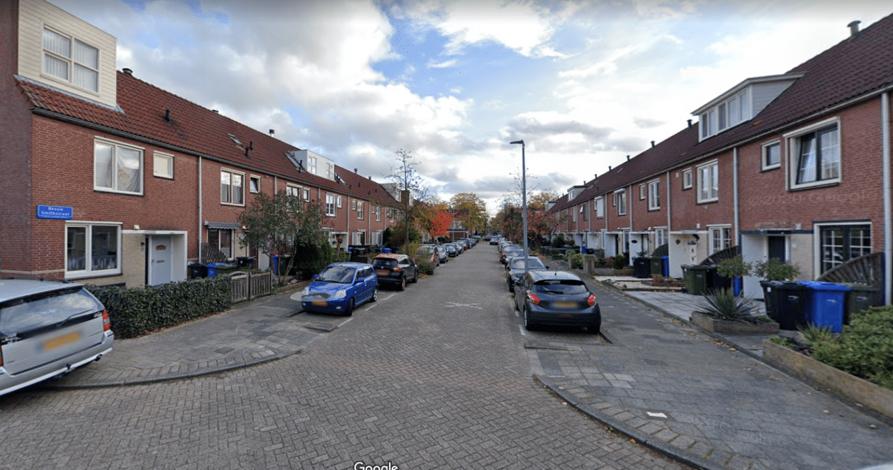 My friend's neighborhood in suburban Rotterdam. Image: Google Earth