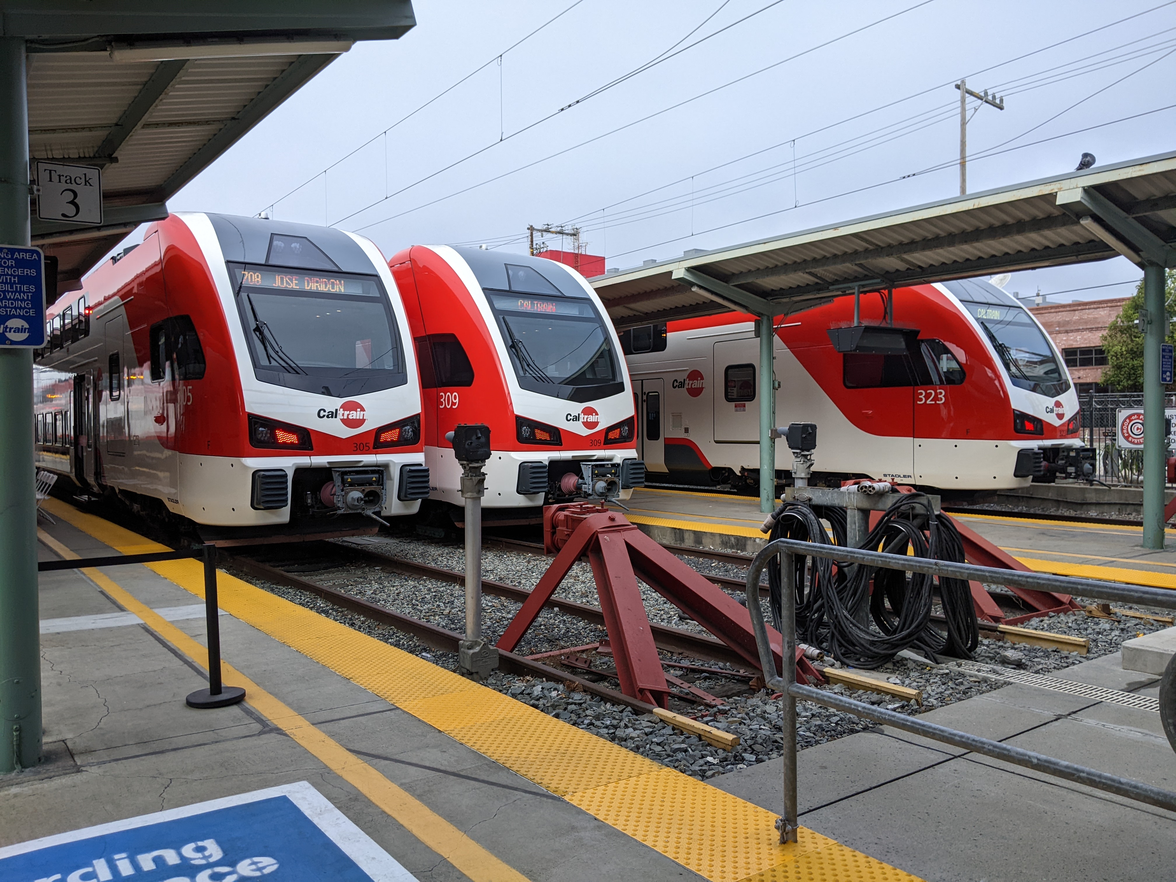 Caltrain begins first electric operation